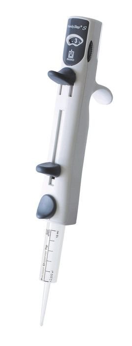 HandyStep® S Manual Repetitive Pipette – BRAND | 2 µL – 50 mL